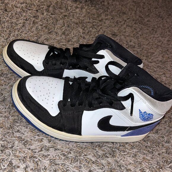 Jordan 1 Mid SE Royal Black Toe men's size 8.5 sneakers - Picture 2 of 10